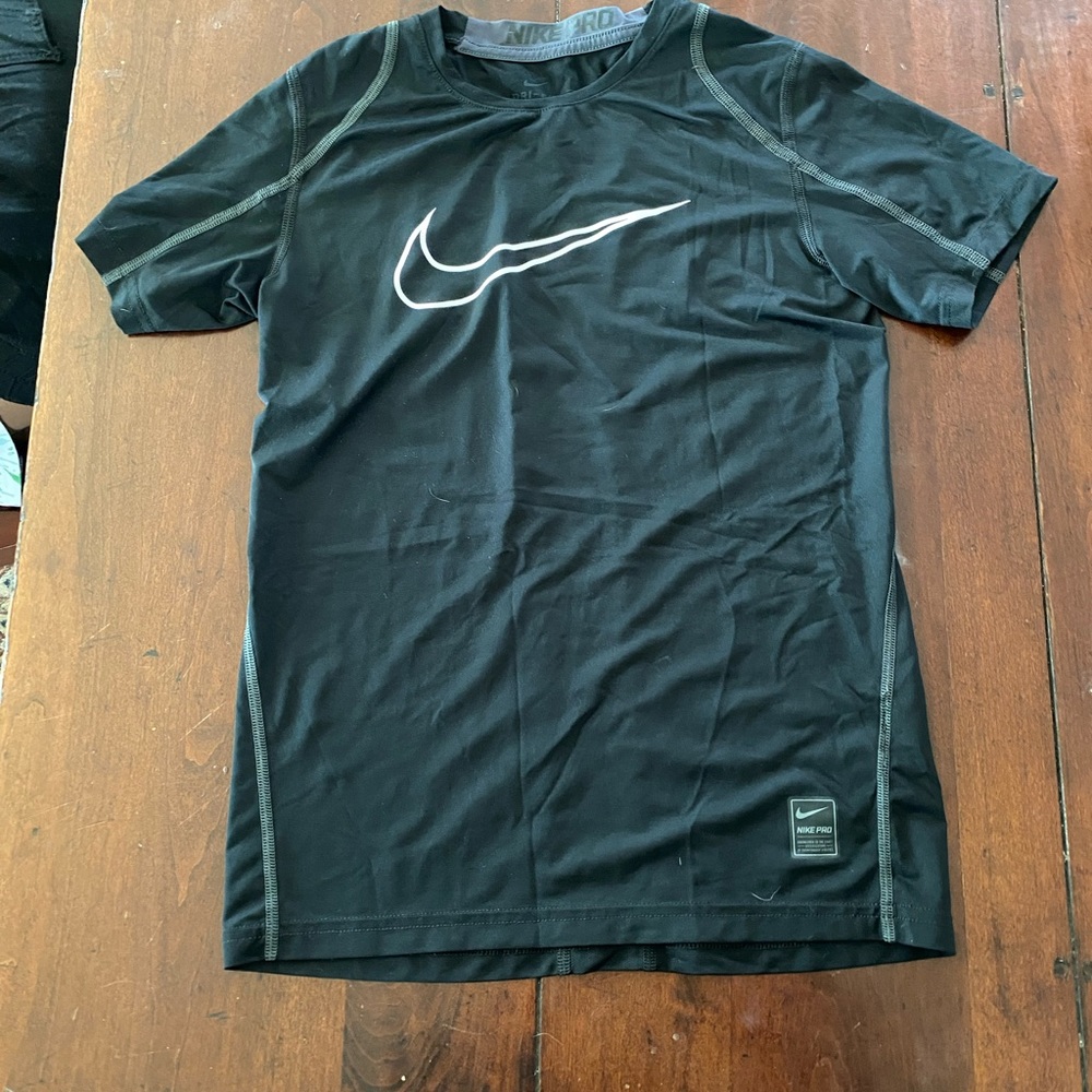 Black Nike dry-fit Shirt